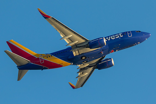 Southwest Airlines Boeing 737-700 N7825A at Los Angeles International Airport (KLAX/LAX) Southwest Airlines Boeing 737-700 N7825A at Los Angeles International Airport (KLAX/LAX)