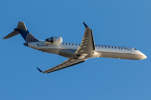 SkyWest Airlines Canadair CRJ-700 N790SK at Los Angeles International Airport (KLAX/LAX)