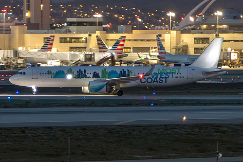 Alaska Airlines Airbus A321-200 N925VA at Los Angeles International Airport (KLAX/LAX) Alaska Airlines Airbus A321-200 N925VA at Los Angeles International Airport (KLAX/LAX)