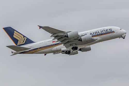 Singapore Airlines Airbus A380-800 9V-SKV at London Heathrow Airport (EGLL/LHR) Singapore Airlines Airbus A380-800 9V-SKV at London Heathrow Airport (EGLL/LHR)