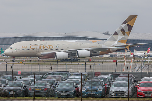 Etihad Airways Airbus A380-800 A6-APJ at London Heathrow Airport (EGLL/LHR)