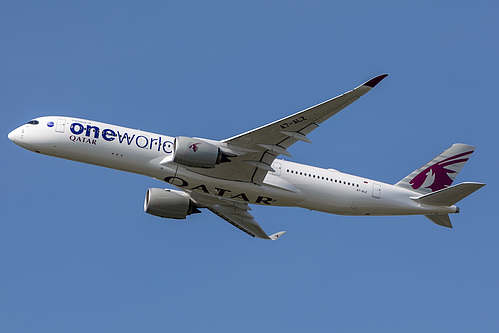 Qatar Airways Airbus A350-900 A7-ALZ at London Heathrow Airport (EGLL/LHR)