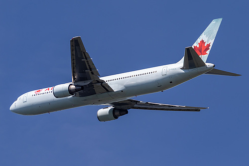 Air Canada Boeing 767-300ER C-FOCA at London Heathrow Airport (EGLL/LHR)