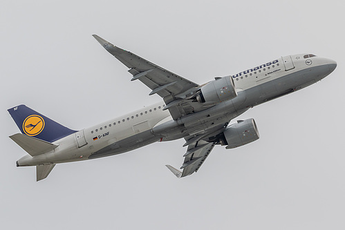 Lufthansa Airbus A320neo D-AINF at London Heathrow Airport (EGLL/LHR)