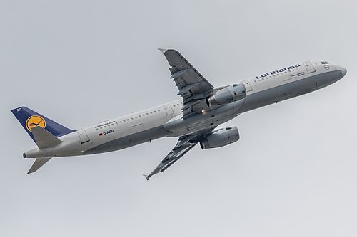 Lufthansa Airbus A321-200 D-AISD at London Heathrow Airport (EGLL/LHR)