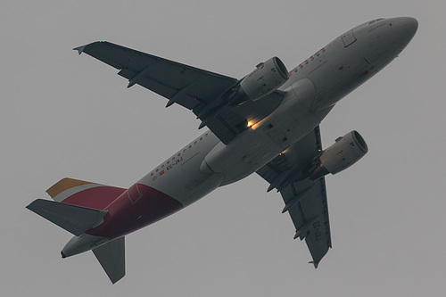 Iberia Airbus A319-100 EC-JXJ at London Heathrow Airport (EGLL/LHR)