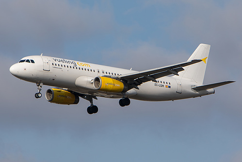 Vueling Airbus A320-200 EC-LQM at London Heathrow Airport (EGLL/LHR)