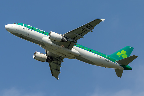 Aer Lingus Airbus A320-200 EI-DES at London Heathrow Airport (EGLL/LHR) Aer Lingus Airbus A320-200 EI-DES at London Heathrow Airport (EGLL/LHR)