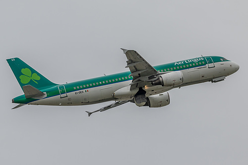 Aer Lingus Airbus A320-200 EI-DES at London Heathrow Airport (EGLL/LHR) Aer Lingus Airbus A320-200 EI-DES at London Heathrow Airport (EGLL/LHR)