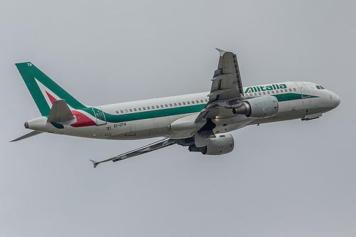 Alitalia Airbus A320-200 EI-DTH at London Heathrow Airport (EGLL/LHR)