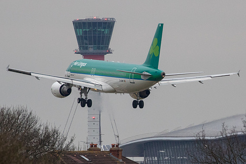 Aer Lingus Airbus A320-200 EI-GAM at London Heathrow Airport (EGLL/LHR) Aer Lingus Airbus A320-200 EI-GAM at London Heathrow Airport (EGLL/LHR)