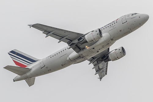 Air France Airbus A319-100 F-GRXE at London Heathrow Airport (EGLL/LHR) Air France Airbus A319-100 F-GRXE at London Heathrow Airport (EGLL/LHR)