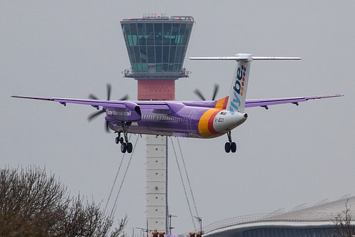 Flybe DHC Dash-8-400 G-JECY at London Heathrow Airport (EGLL/LHR)