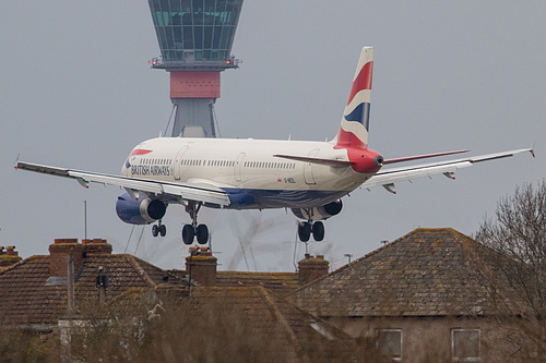 British Airways Airbus A321-200 G-MEDL at London Heathrow Airport (EGLL/LHR)