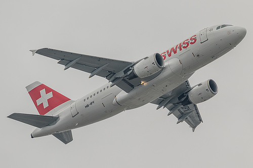 Swiss International Air Lines Airbus A319-100 HB-IPY at London Heathrow Airport (EGLL/LHR) Swiss International Air Lines Airbus A319-100 HB-IPY at London Heathrow Airport (EGLL/LHR)