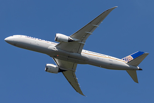 United Airlines Boeing 787-9 N26952 at London Heathrow Airport (EGLL/LHR)