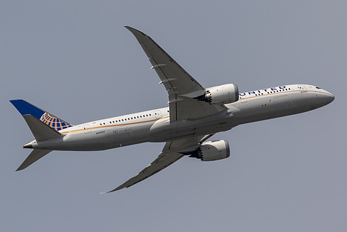 United Airlines Boeing 787-9 N26952 at London Heathrow Airport (EGLL/LHR) United Airlines Boeing 787-9 N26952 at London Heathrow Airport (EGLL/LHR)