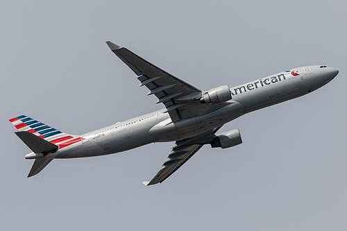 American Airlines Airbus A330-300 N278AY at London Heathrow Airport (EGLL/LHR) American Airlines Airbus A330-300 N278AY at London Heathrow Airport (EGLL/LHR)