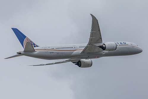 United Airlines Boeing 787-9 N27957 at London Heathrow Airport (EGLL/LHR) United Airlines Boeing 787-9 N27957 at London Heathrow Airport (EGLL/LHR)