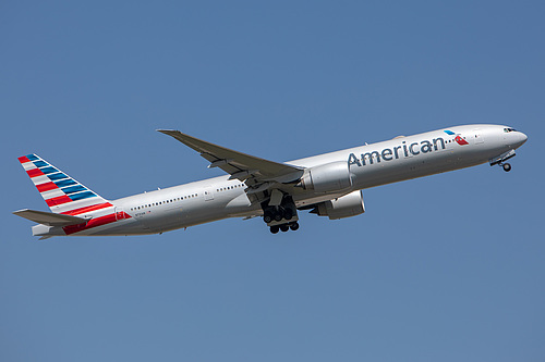 American Airlines Boeing 777-300ER N731AN at London Heathrow Airport (EGLL/LHR)