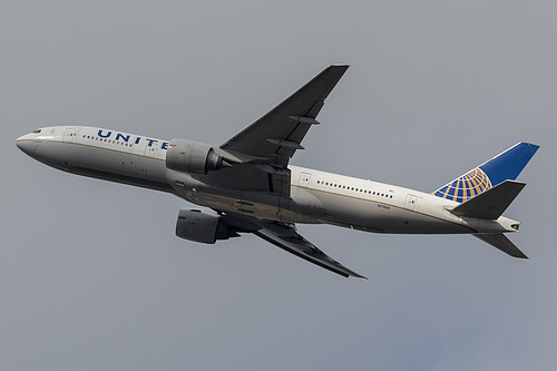 United Airlines Boeing 777-200ER N77019 at London Heathrow Airport (EGLL/LHR) United Airlines Boeing 777-200ER N77019 at London Heathrow Airport (EGLL/LHR)