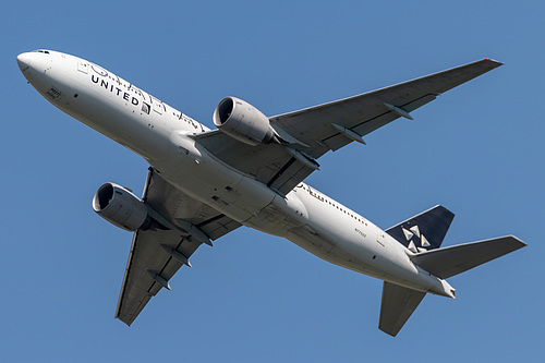 United Airlines Boeing 777-200ER N77022 at London Heathrow Airport (EGLL/LHR)