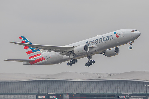 American Airlines Boeing 777-200ER N782AN at London Heathrow Airport (EGLL/LHR) American Airlines Boeing 777-200ER N782AN at London Heathrow Airport (EGLL/LHR)