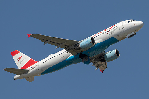 Austrian Airlines Airbus A320-200 OE-LBT at London Heathrow Airport (EGLL/LHR) Austrian Airlines Airbus A320-200 OE-LBT at London Heathrow Airport (EGLL/LHR)