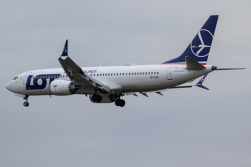 LOT Polish Airlines Boeing 737 MAX 8 SP-LVB at London Heathrow Airport (EGLL/LHR)