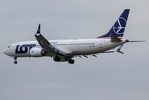 LOT Polish Airlines Boeing 737 MAX 8 SP-LVB at London Heathrow Airport (EGLL/LHR) LOT Polish Airlines Boeing 737 MAX 8 SP-LVB at London Heathrow Airport (EGLL/LHR)