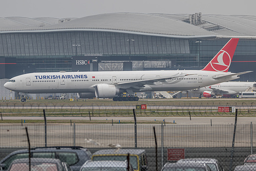 Turkish Airlines Boeing 777-300ER TC-LJI at London Heathrow Airport (EGLL/LHR)