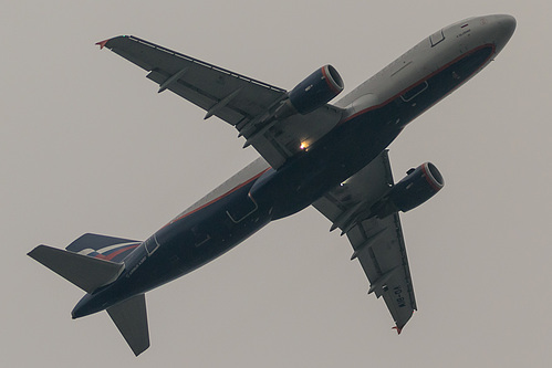 Aeroflot Airbus A320-200 VQ-BIW at London Heathrow Airport (EGLL/LHR)