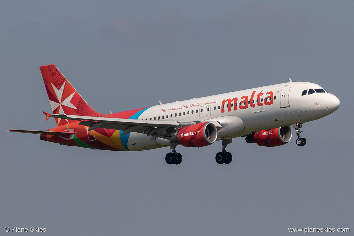 Air Malta Airbus A320-200 9H-AEP at London Heathrow Airport (EGLL/LHR)