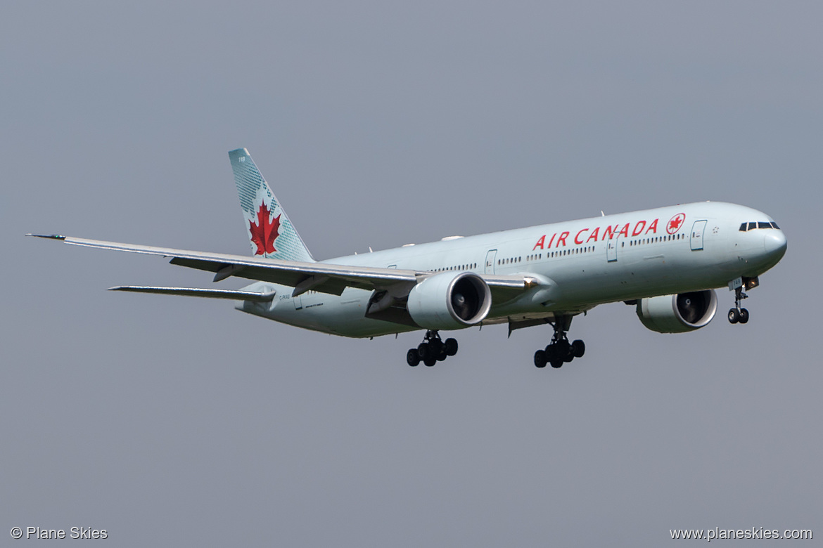 Air Canada Boeing 777-300ER C-FKAU at London Heathrow Airport (EGLL/LHR) Air Canada Boeing 777-300ER C-FKAU at London Heathrow Airport (EGLL/LHR)