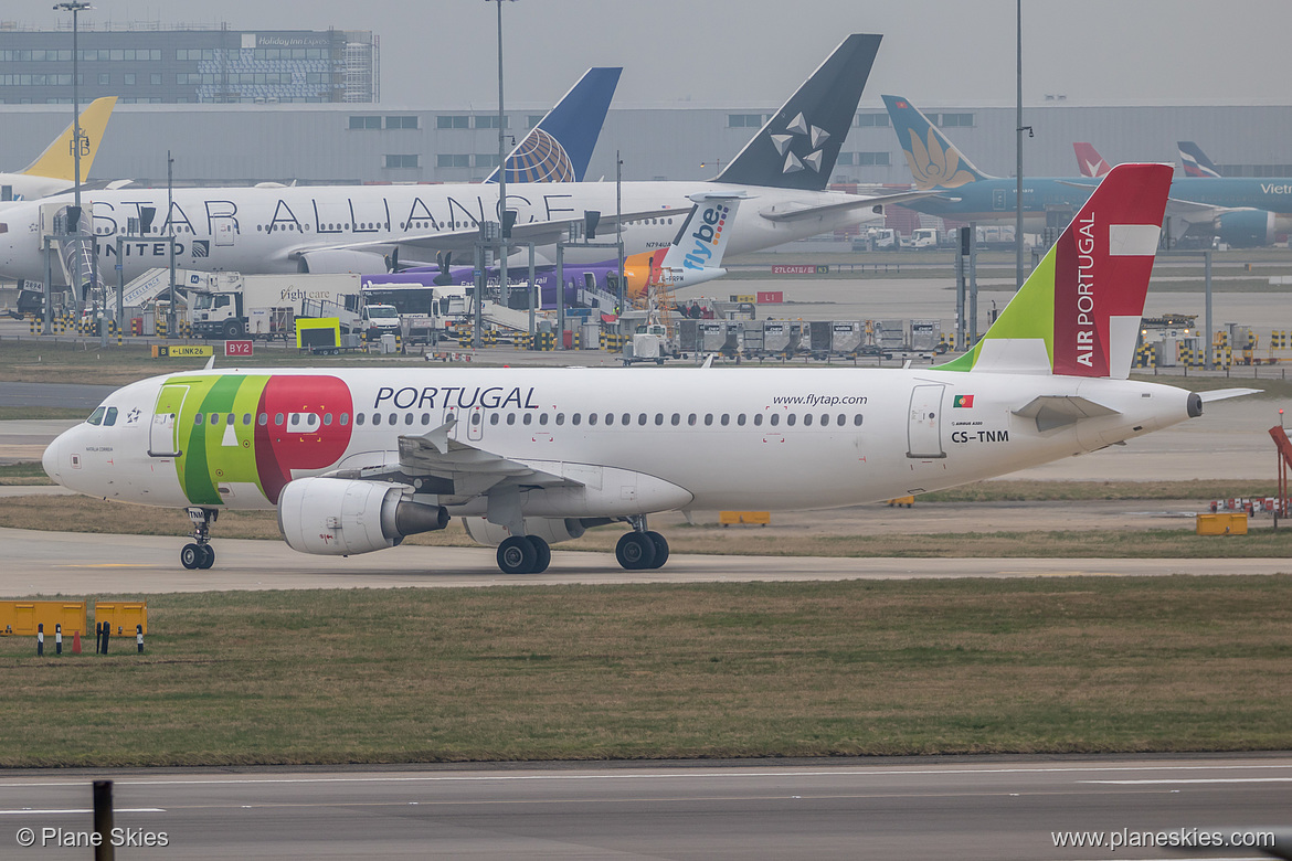 TAP Portugal Airbus A320-200 CS-TNM at London Heathrow Airport (EGLL/LHR) TAP Portugal Airbus A320-200 CS-TNM at London Heathrow Airport (EGLL/LHR)