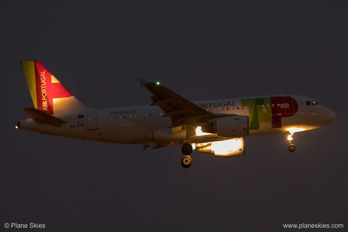 TAP Portugal Airbus A319-100 CS-TTA at London Heathrow Airport (EGLL/LHR)