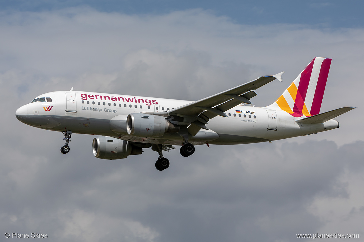 Germanwings Airbus A319-100 D-AKNG at London Heathrow Airport (EGLL/LHR) Germanwings Airbus A319-100 D-AKNG at London Heathrow Airport (EGLL/LHR)