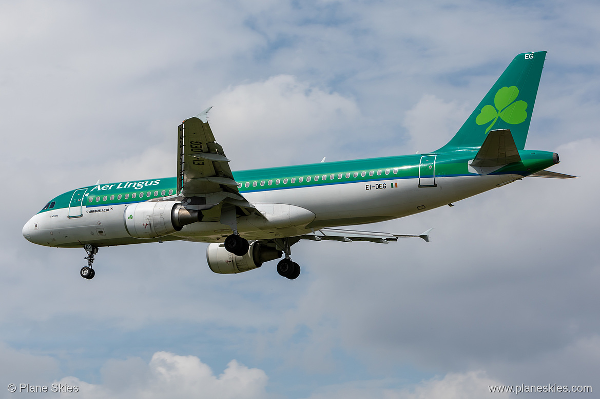 Aer Lingus Airbus A320-200 EI-DEG at London Heathrow Airport (EGLL/LHR) Aer Lingus Airbus A320-200 EI-DEG at London Heathrow Airport (EGLL/LHR)