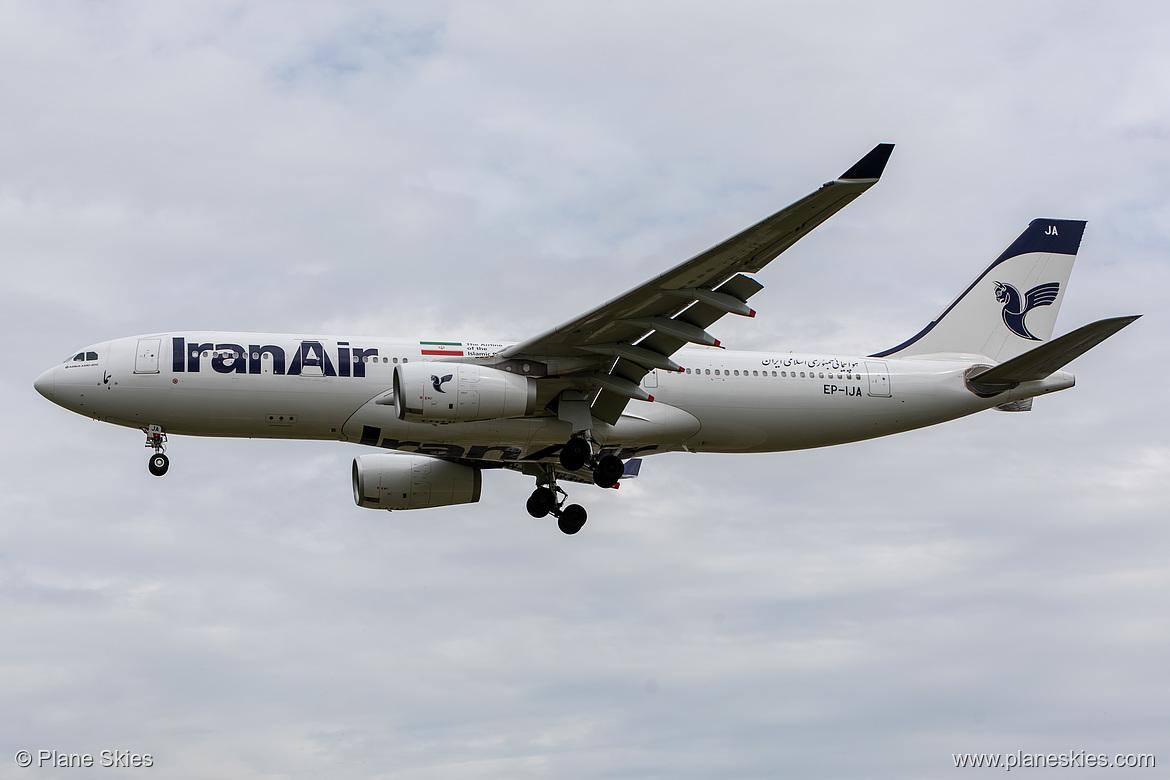 Iran Air Airbus A330-200 EP-IJA at London Heathrow Airport (EGLL/LHR) Iran Air Airbus A330-200 EP-IJA at London Heathrow Airport (EGLL/LHR)