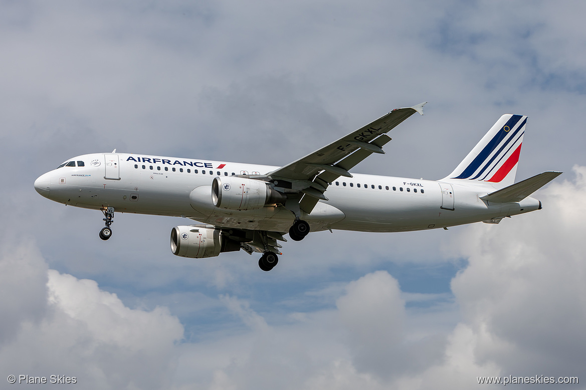 Air France Airbus A320-200 F-GKXL at London Heathrow Airport (EGLL/LHR)