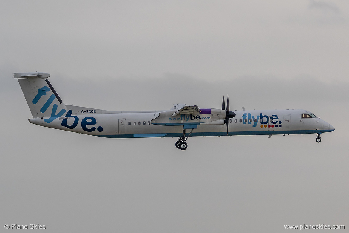 Flybe DHC Dash-8-400 G-ECOE at London Heathrow Airport (EGLL/LHR)