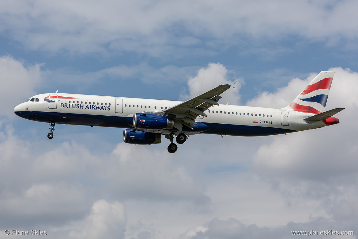 British Airways Airbus A321-200 G-EUXE at London Heathrow Airport (EGLL/LHR) British Airways Airbus A321-200 G-EUXE at London Heathrow Airport (EGLL/LHR)