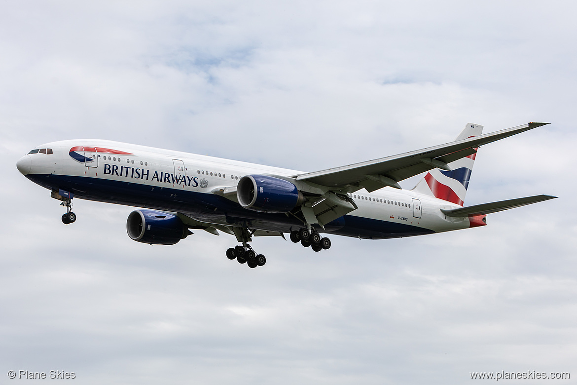 British Airways Boeing 777-200ER G-YMMO at London Heathrow Airport (EGLL/LHR) British Airways Boeing 777-200ER G-YMMO at London Heathrow Airport (EGLL/LHR)