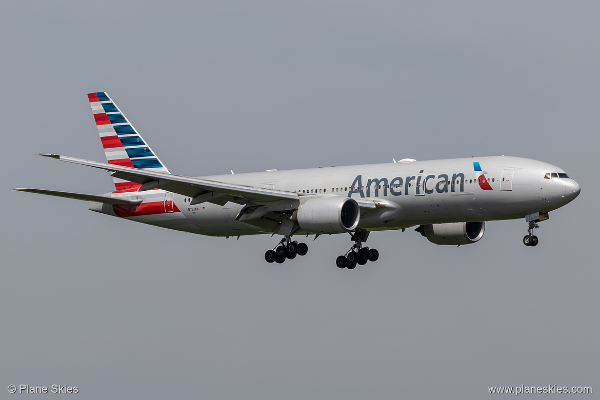 American Airlines Boeing 777-200ER N751AN at London Heathrow Airport (EGLL/LHR)