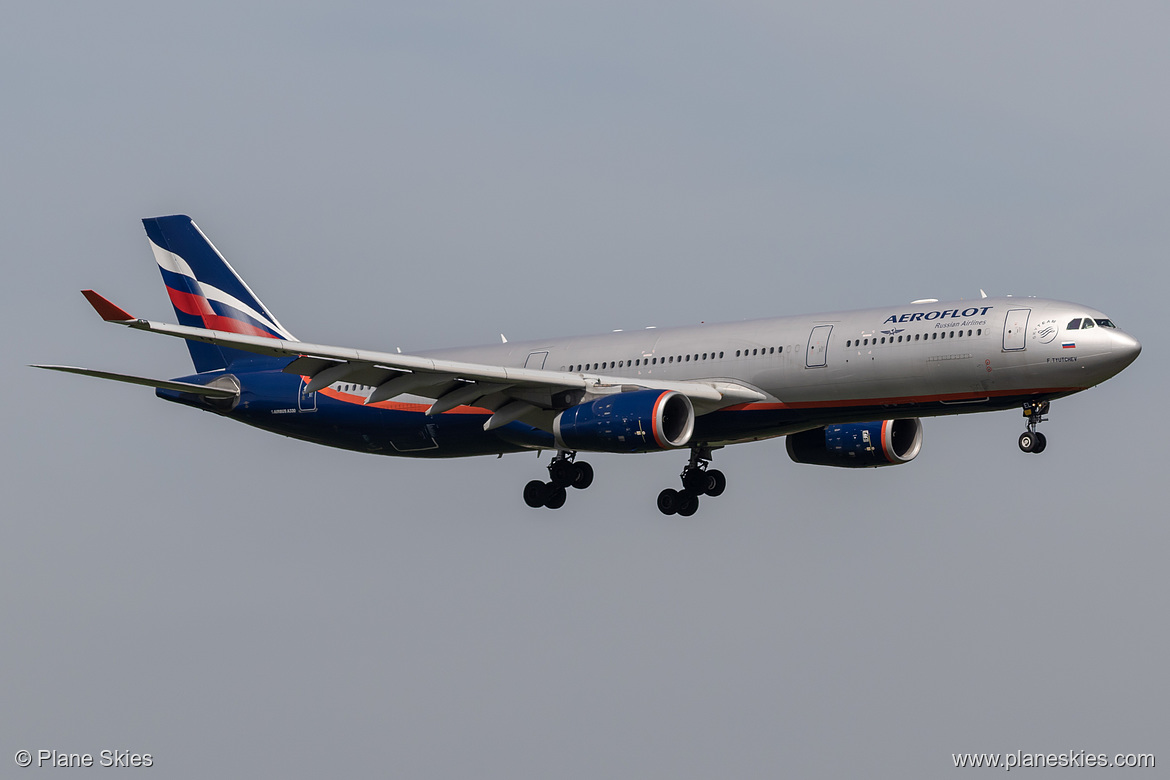 Aeroflot Airbus A330-300 VQ-BEL at London Heathrow Airport (EGLL/LHR)