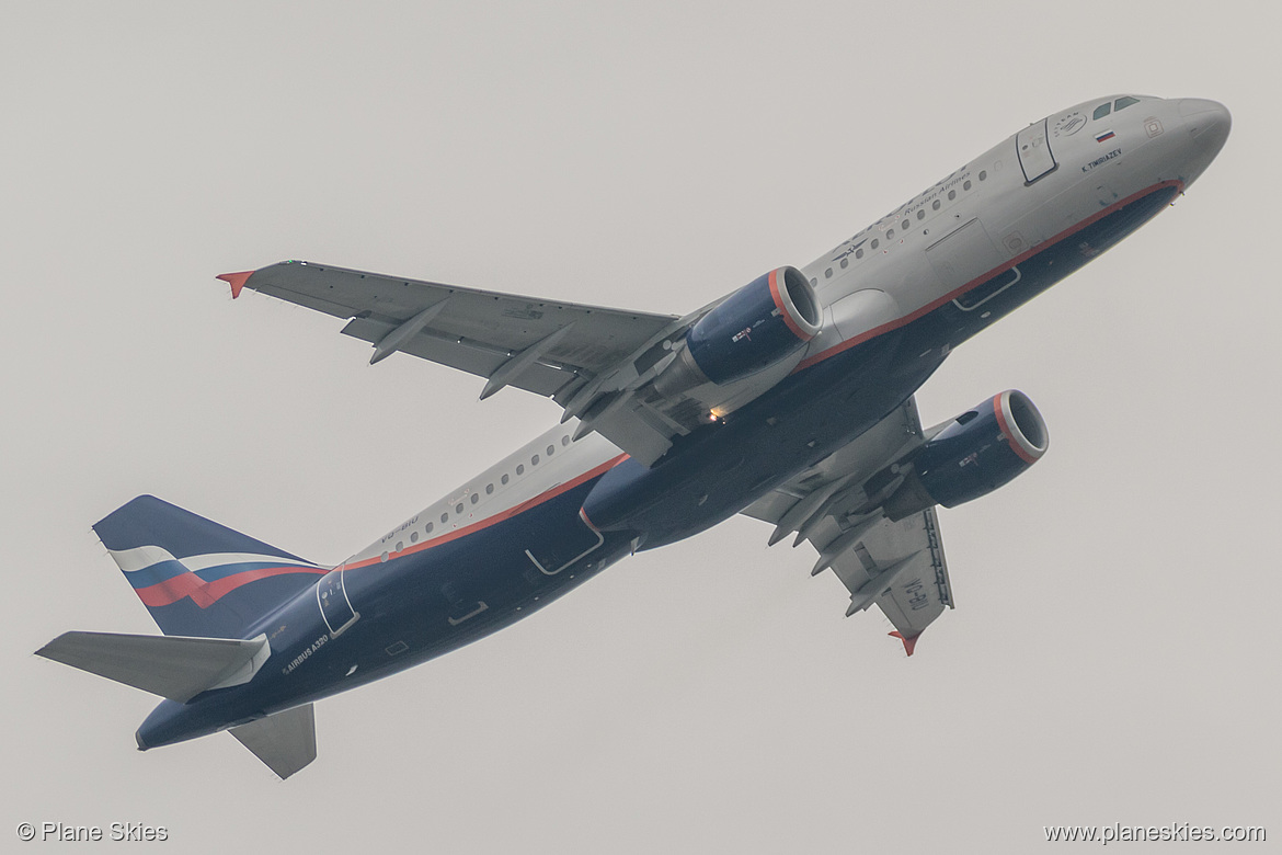 Aeroflot Airbus A320-200 VQ-BIU at London Heathrow Airport (EGLL/LHR)