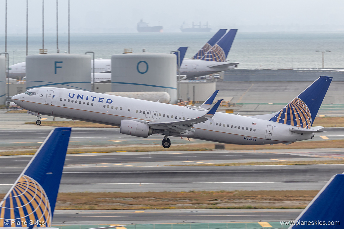 United Airlines Boeing 737-900ER N39463 at San Francisco International Airport (KSFO/SFO) United Airlines Boeing 737-900ER N39463 at San Francisco International Airport (KSFO/SFO)
