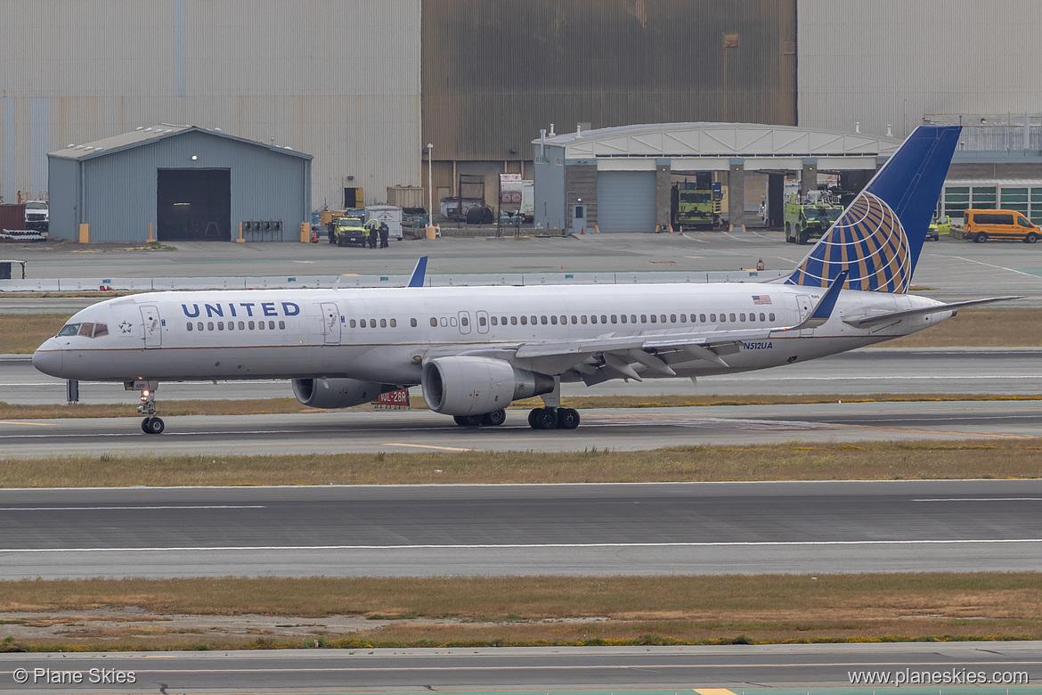 United Airlines Boeing 757-200 N512UA at San Francisco International Airport (KSFO/SFO) United Airlines Boeing 757-200 N512UA at San Francisco International Airport (KSFO/SFO)