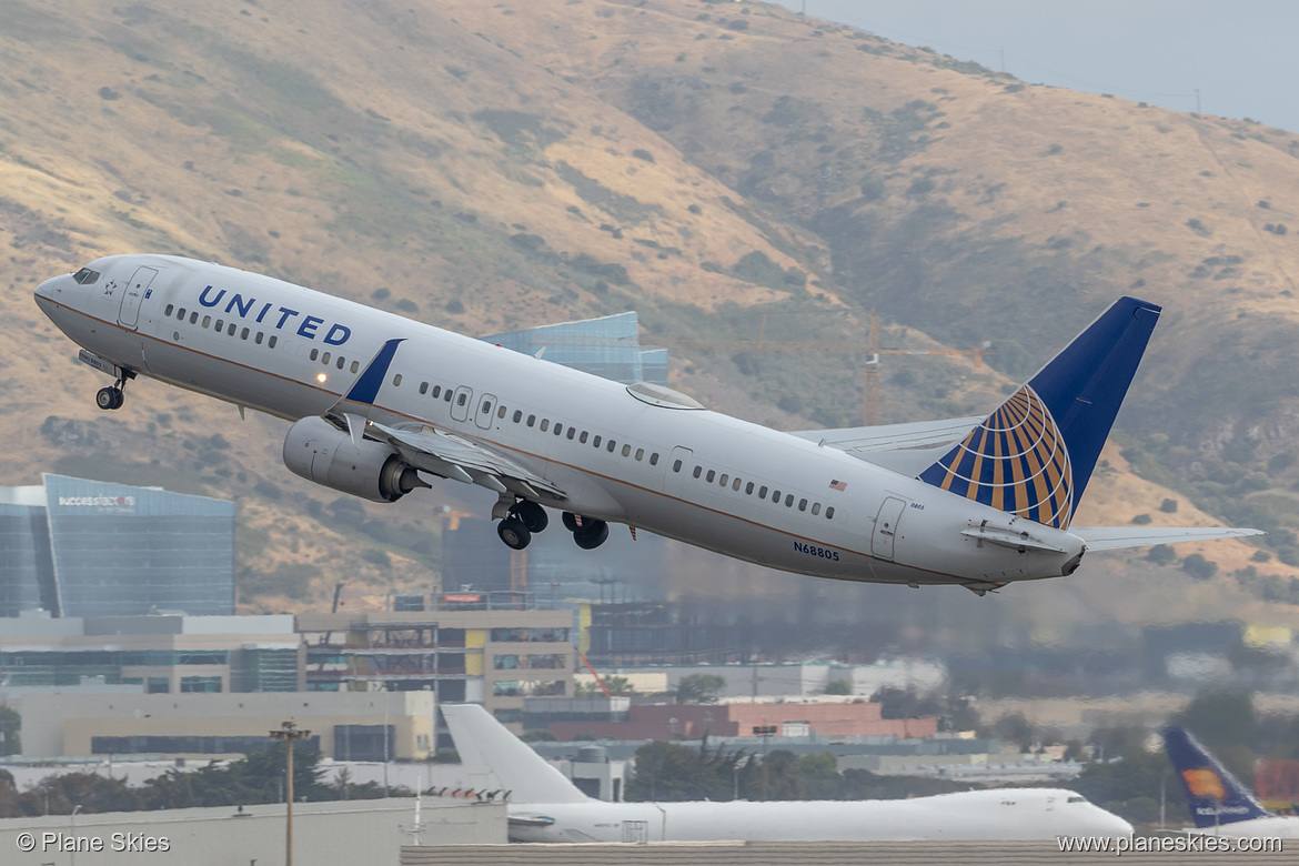 United Airlines Boeing 737-900ER N68805 at San Francisco International Airport (KSFO/SFO) United Airlines Boeing 737-900ER N68805 at San Francisco International Airport (KSFO/SFO)