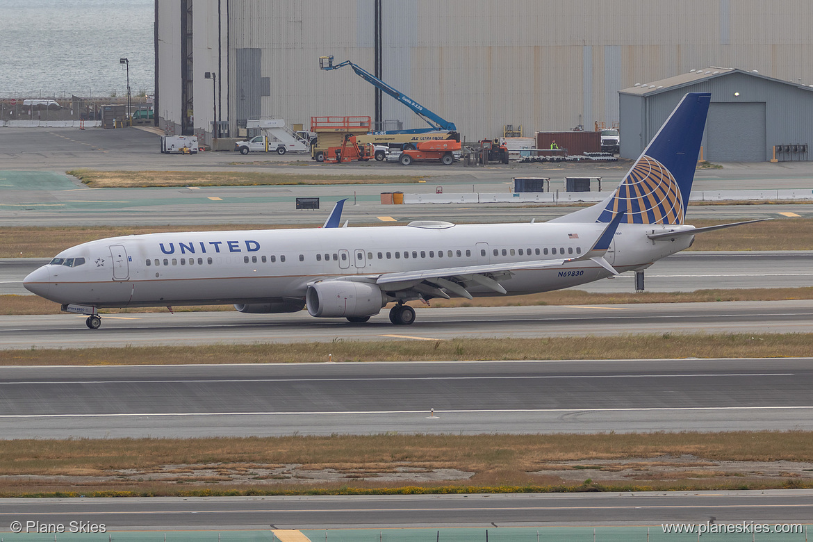 United Airlines Boeing 737-900ER N69830 at San Francisco International Airport (KSFO/SFO) United Airlines Boeing 737-900ER N69830 at San Francisco International Airport (KSFO/SFO)